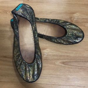Size 8 Tieks